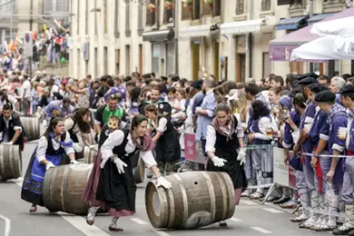 Cuadrillas de Blusas y Neskas - Fiestas de La Blanca 2026